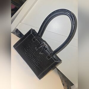 Elegant Black Croc-Embossed Tote Bag